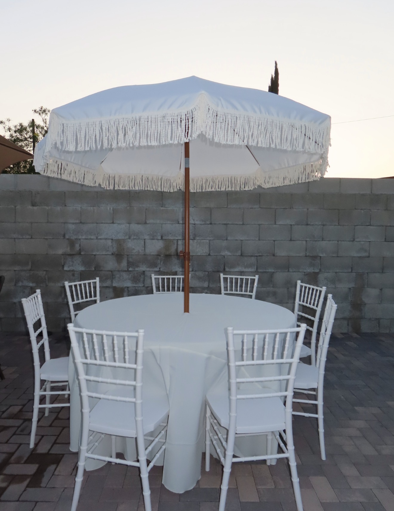 Umbrella Table Set — White